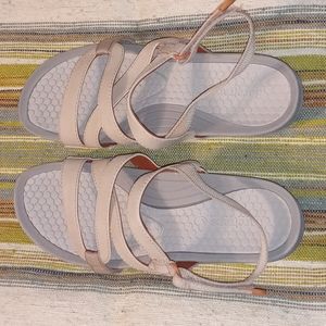 Baretraps Dasher Sandal